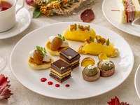 【平日】オータムアフタヌーンティー”Les feuilles d'automne”＋シャンパンフリーフロー付き