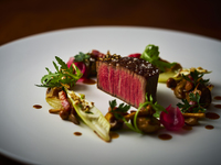 【Limited number of groups】Includes a crystal caviar tin! Dinner Set Menu included Olive beef as Main dish