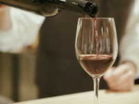 Dîner Choix du Chef (7 plats, avec du bœuf Hanano comme plat principal) + Accords mets et vins disponibles à partir de septembre 2025