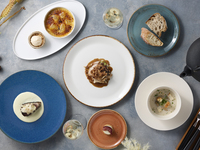 Weekend Luxury Lunch! 6 dishes including rare Japanese Black Beef + Champagne toast(Saturday and National Holidays only from August)