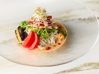 【夏季限定～9/30まで】ヘイフンテラス特製冷やし担々麺と広東点心ランチセット