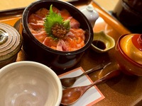 平日ランチ【サーモン重】