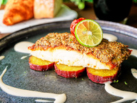 9/1～【Lunch】Only available for online reservations with a choice of one drink included★Plenty of vegetables! Salad buffet lunch including popular dessert ＜Main: Choice of meat or fish dish＞