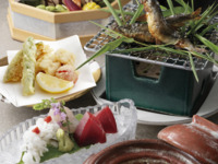 Enjoy the seasonal flavors in abundance with the special kaiseki course "Daimonji"