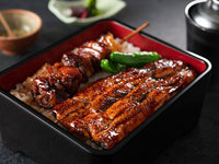 Kagoshima Osumi eel (half tail) and grilled black chicken rice bowl