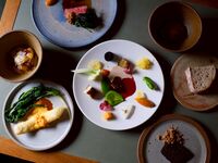 OMAKASE — 7 Courses ◆ Hone’s Standard Course (Dessert can be replaced with a message plate)