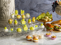 A jewel-like autumn sweet: Yamanashi Prefecture's Shine Muscat Afternoon Tea