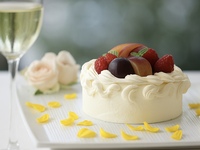 Anniversary Lunch Plan (Toast + Whole Cake + Bouquet)