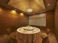 【個室確約・乾杯スパークリングワイン付き】お顔合わせ・お祝いコースC