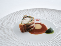 [Sam Falls Exhibition Special] Dinner Course