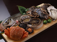 [Kyoto Gourmet Tour 2026 Spring] Special limited dinner course + two drinks: one glass of sparkling sake for a toast and one glass of special Japanese sake