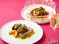 HOLIDAY SIGNATURE LUNCH with Glass of Sparkling Wine 