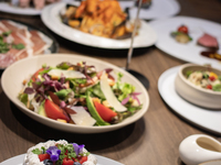 [Mondays and Wednesdays] Table charge 500 yen Music charge 1,100 yen