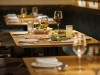 ERUTAN BUFFET — Buffet, your choice of main course, and one drink