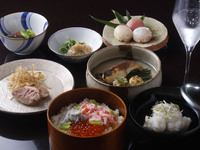 [Kyoto Gourmet Tour 2026 Tagsibol] Espesyal na Limitadong Luxury Lunch Course + 4 na Uri ng Sake na Pinagsasama