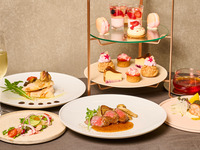 【GRAND AFTERNOON TEA LUNCH】選べるメイン＋贅沢なアフタヌーンティー＋乾杯スパークリングワイン付き
