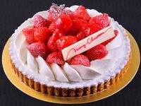 クリスマス　苺のタルト