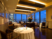 Reservation for seating only. Please select your dinner course on the day of your visit.