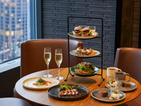 【3段スタンドのディナーコース】選べるメイン全9品＋食後のカフェ＆スパークリング含む35種3時間飲み放題
