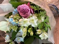 Celebratory bouquet: 6,600yen (Lsize) 