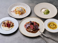 【PREMIUM COURSE】前菜3品+PASTA+MAIN+デザート