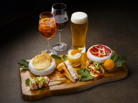 Strings Aperitivo + Dessert collection