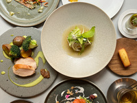 【全6皿8品-PRIFIX DINNER COURSE】お祝いプレートもご用意可能！