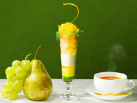 Pear & Earl Grey “Layered Parfait” + Café Free Flow