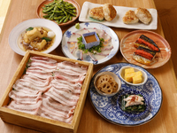 ◆曜日限定◆国産豚のせいろ蒸し×鶏もも肉の竹皮焼きなど全8品【2h飲み放題付き】4,500円(税込)