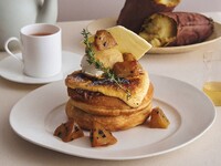 【Starting 9/3! Autumn “Mitsu-imo” Fair】Drink Set / “Mitsu-imo” and Salted Butter Brûléed Pancakes with Honey Lemon Sauce