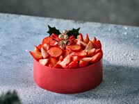 ＜テイクアウト＞プレミアム ストロベリー ショートケーキ 12cm
