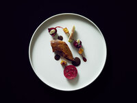 Special lunch course from December 17 to January 6 (￥55,000)