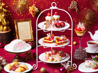 【通常席 】クリスマスギフトアフタヌーンティー＋苺のパフェ＆苺スパークリング付き！