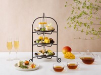 [Seasonal Afternoon Tea] Sweets and savory dishes made with seasonal fruits + free cafe