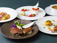 [Lunch] Christmas Course — with Beverage Pairings