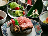 Available only on 1/4 — Kuroge Wagyu steak set with one glass of sparkling wine included