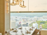 【個室確約平日ランチビュッフェ】乾杯酒付＋選べるメイン＆豊富なデザートや神戸紅茶含むフリードリンク付