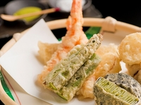 Lunch Japanese Kaiseki "Ogi"