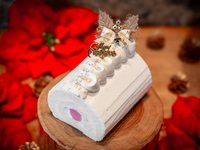 【2025Takeaway】<12cm×8cm / limited supply> Bouche de Blanche