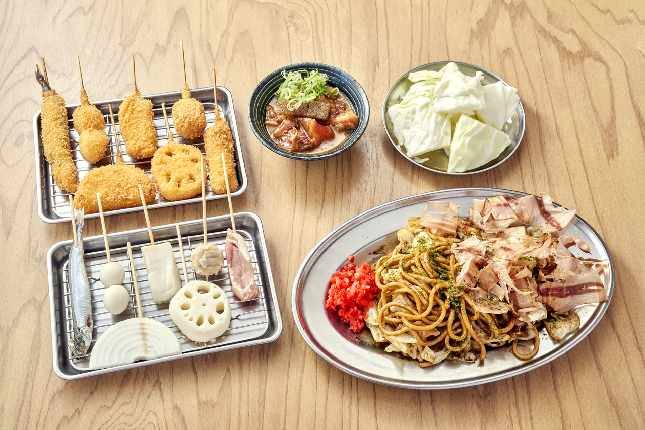大阪GP限定　栄光の華・エレノア デッキホルダー&スリーブ2種セット 第46弾 ブシロードデッキホルダーコレクションV2 Vol.210～215