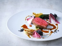 11/22良い夫婦の日《テーブルキャンドル装飾がついたソファ席確約》乾杯スパークリングワイン・メッセージプレートがついたシェフ厳選ディナー - RIKYU -