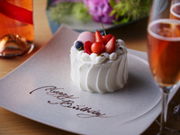 【記念日におすすめ】10/1～ 京都牛鉄板焼など全10品　清水コース＋ホールケーキ＋花束＋ 1ドリンク付