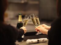 Free-flow (all-you-can-drink)