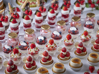 🍓Starts 12/26🍓 Strawberry Dessert Buffet (12/26–4/30)