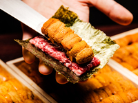 From October 1 — Private room guaranteed! “The Filet That Will Change Your Life” Course: “Selected Wagyu Uni Yukke Dog,” “Selected Filet Brioche Katsu Sandwich,” “Two-Region Tasting of Selected Wagyu Filet,” “Donabe Rice with Selected Wagyu Filet and Sirloin.”