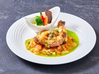 【A】Yanbaru Young Chicken Bone-In Thighs with Vegetables in a Stew 5,000yen