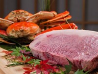 Private room guaranteed! [Wagyu and Crab All-You-Can-Eat Course] A limited-time course where you can enjoy a luxurious selection of wagyu and crab. "Wagyu and Crab Yukhoe Dog - Topped with a Whole Crab Meat", "King Crab Shabu-Shabu", "Specially Selected Wagyu Beef Fillet and Grilled King Crab", "Wagyu Crab Dog in a Clay Pot"