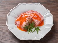 <Most popular> 13-course Yakiniku Azasu Course, featuring our specialty melt-in-your-mouth mille-feuille yukke and special meat sushi