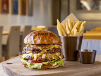 【Brew33 Bar】Anniversary Double Smash Cheeseburger