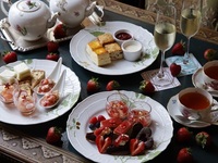 [Dessert Cafe]Strawberry Chocolat Afternoon Set  [January 9 - February 15, 2026]